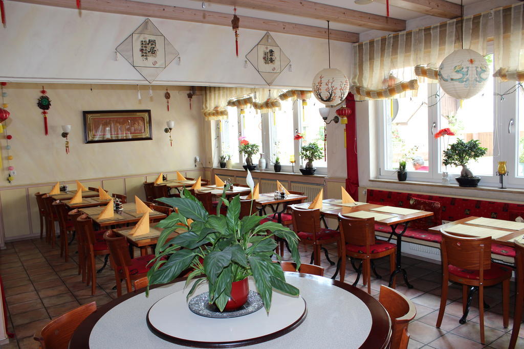 نوينبورغ أم راين Hotel-Zahringerstube المظهر الخارجي الصورة